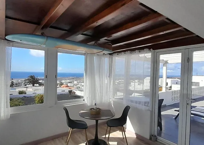 Barbara Apto - Villa Volcaland
